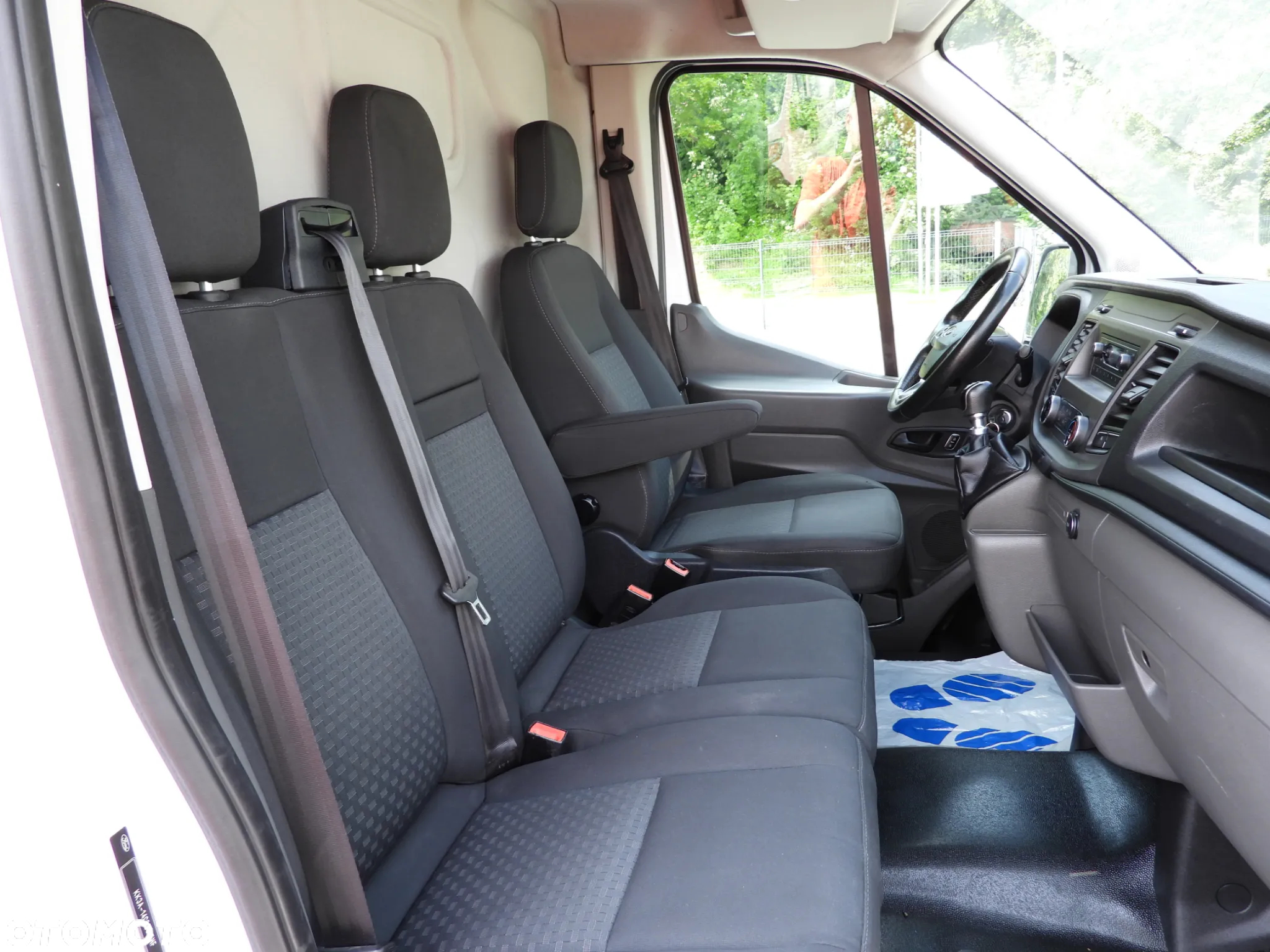 Ford TRANSIT  FURGON TEMPOMAT LEDY KLIMATYZACJA 130KM [ U82455 ] - 38