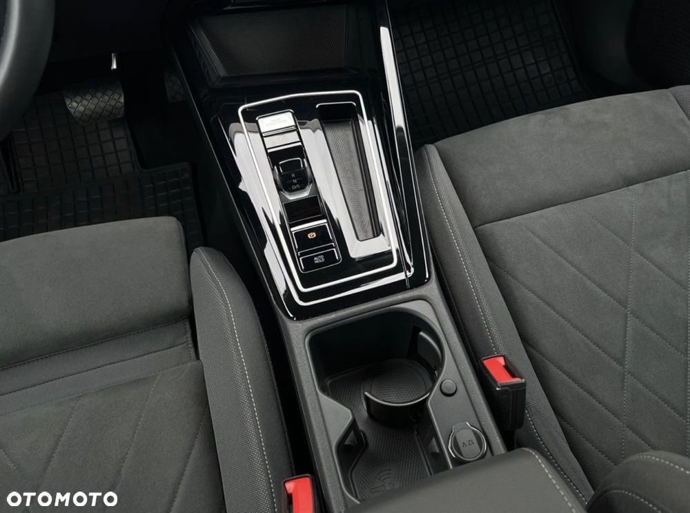 Volkswagen Golf 1.5 eTSI EVO Style DSG - 9