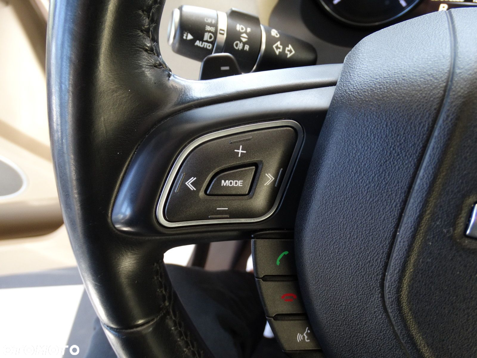 Land Rover Range Rover Evoque - 30