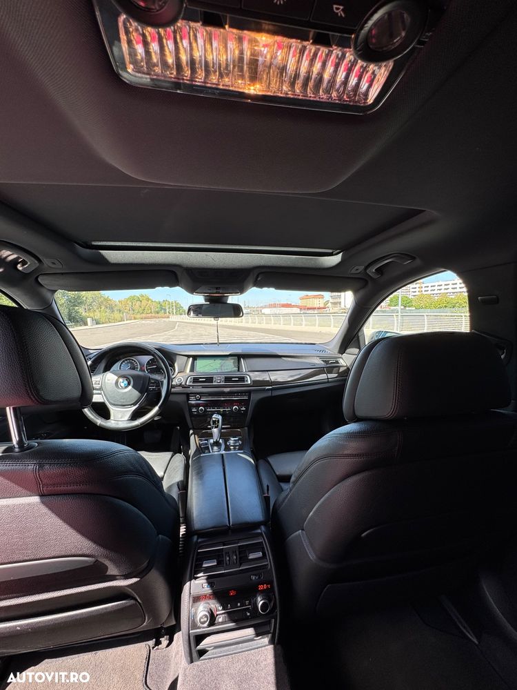 BMW Seria 7 730d - 9