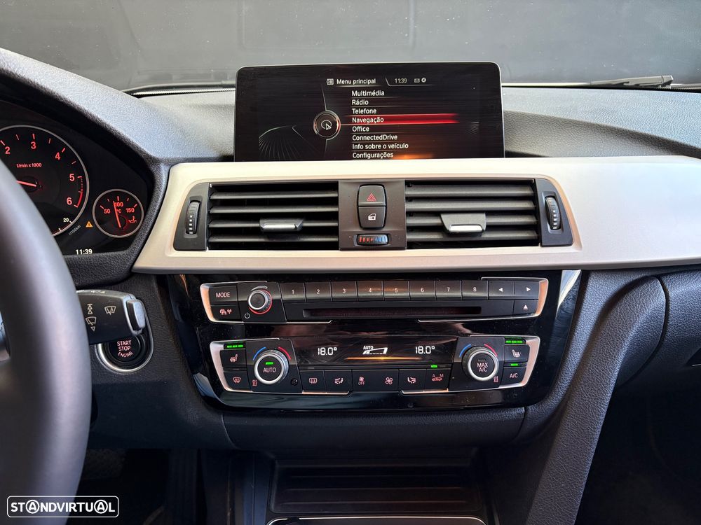 BMW 320 d Aut. Sport Line - 11