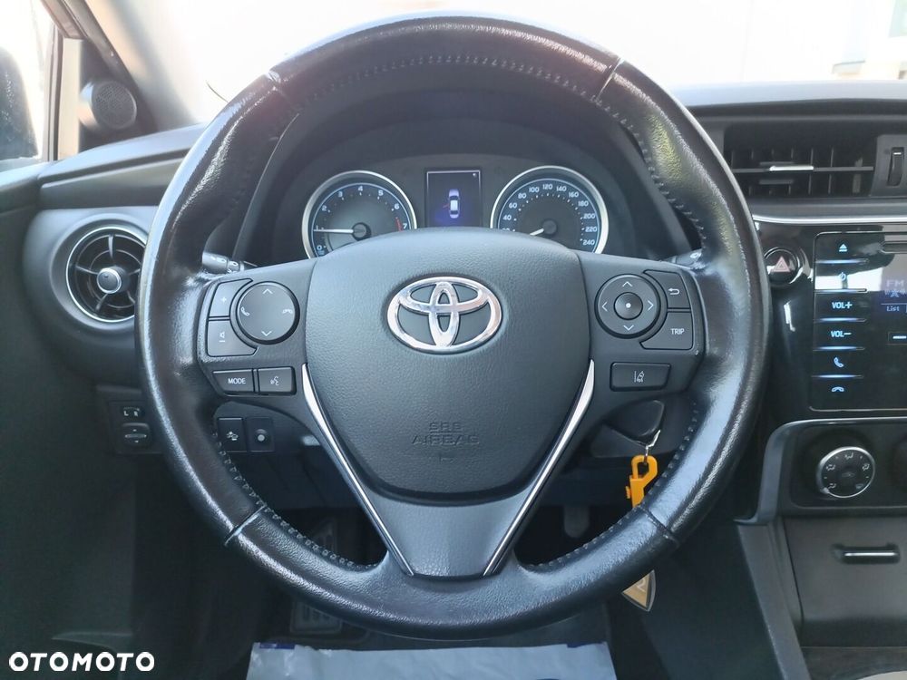 Toyota Corolla 1.6 Premium EU6 - 16