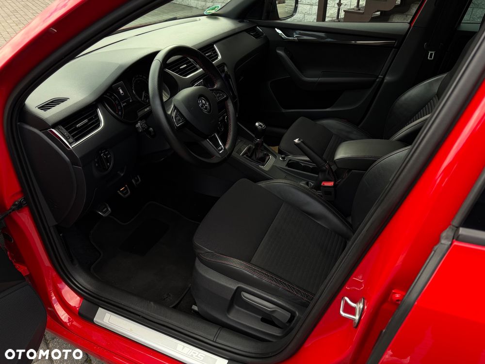 Skoda Octavia 2.0 TDI DPF RS - 18