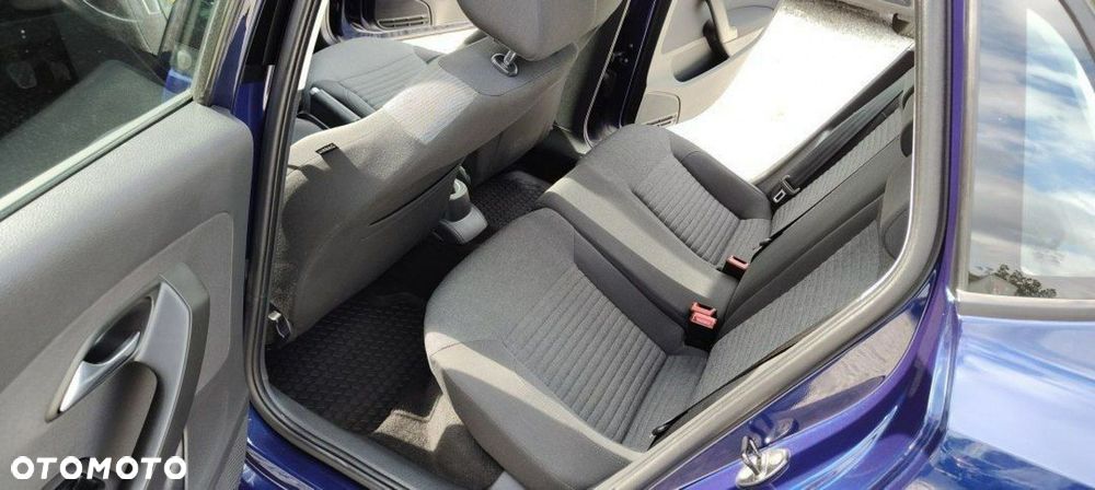 Volkswagen Polo - 18