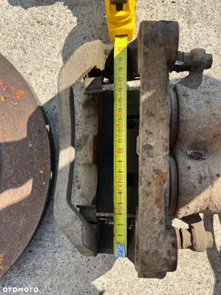 Hamulce przednie 320mm tarcze zaciski Nissan Navara d40 - 5