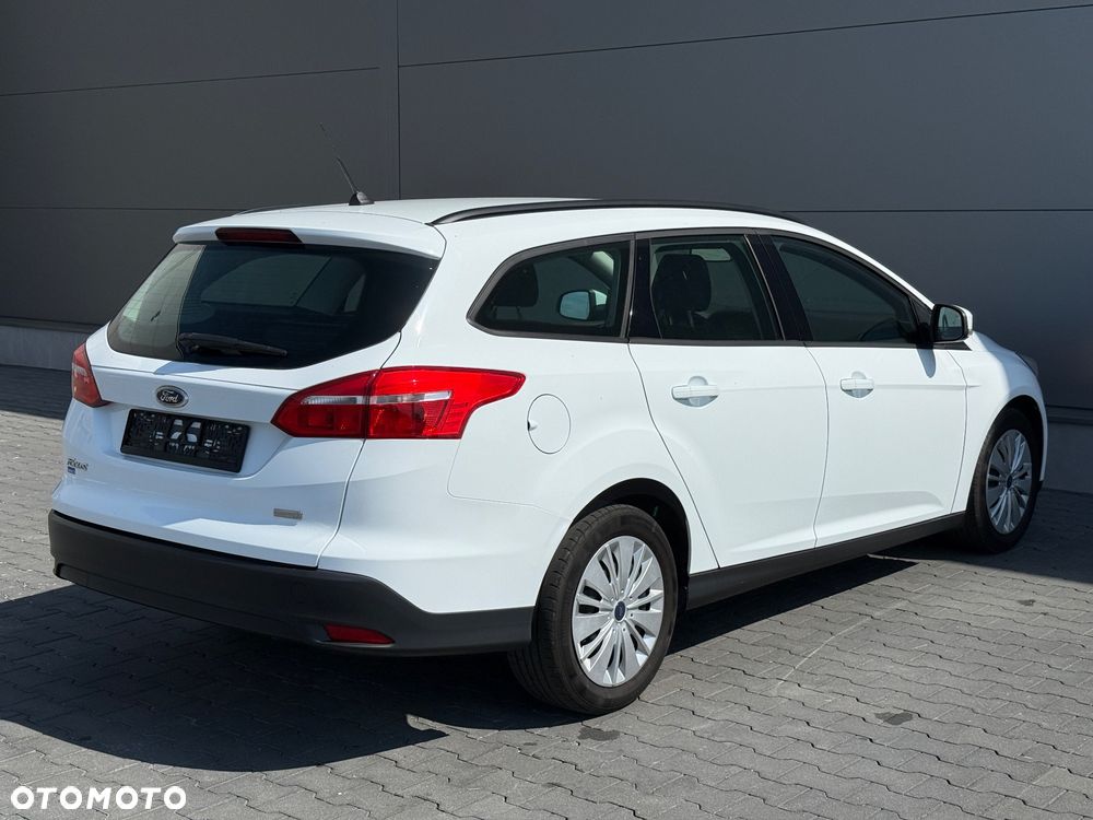 Ford Focus - 8