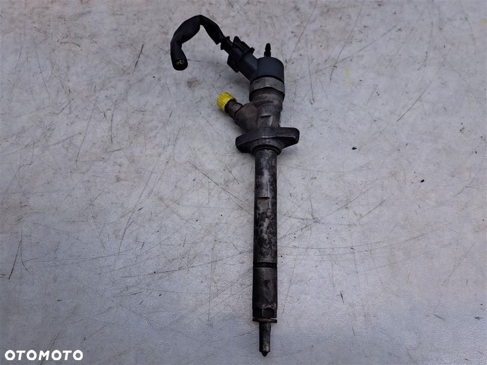 Wtrysk Wtryskiwacz Kia Carens II 2,0 CRDI 02-06R 33800-27010 0445110064 - 2