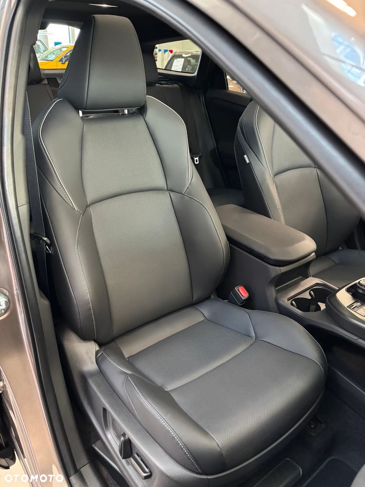 Toyota bZ4X 74.7kWh 4x4 Executive - 24