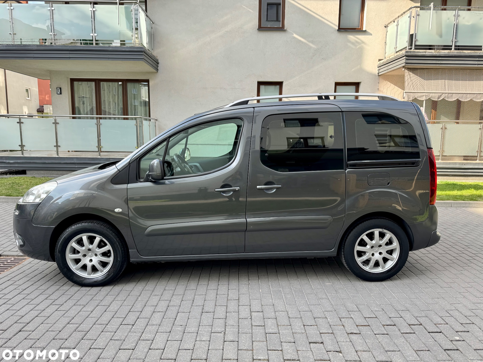 Peugeot Partner 1.6 e-HDi STT Active - 12