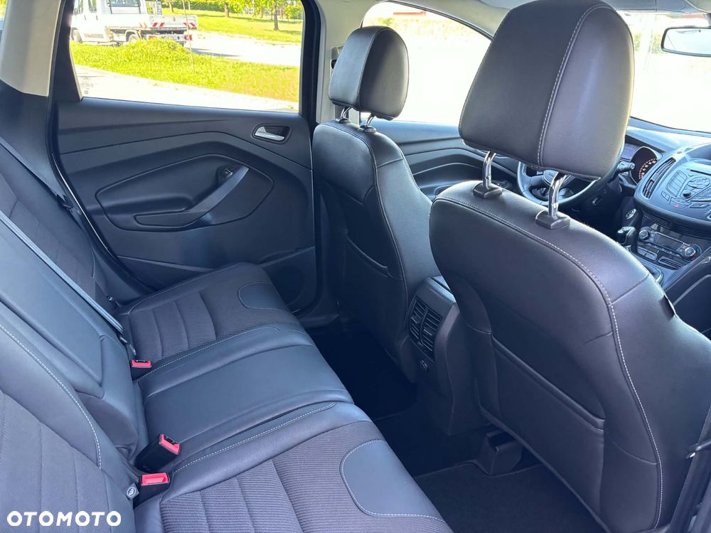 Ford Kuga 2.0 TDCi 4x4 Titanium - 26