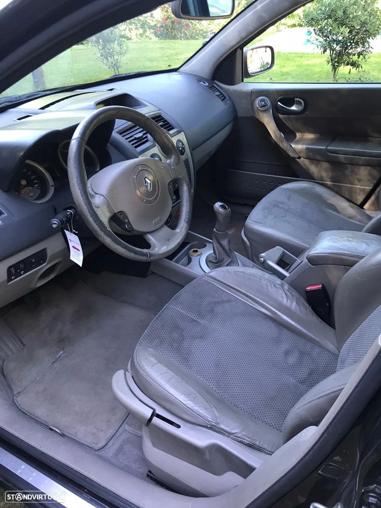 Renault Mégane 1.5 dCi Confort - 8