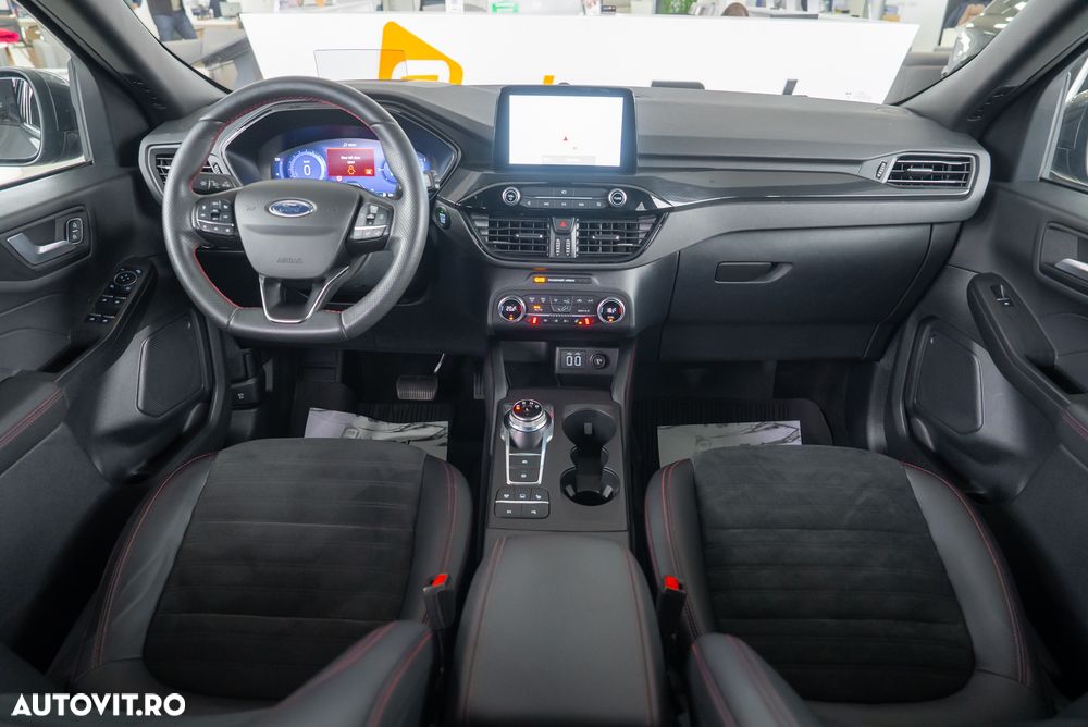 Ford Kuga 2.5 Duratec PHEV ST-LINE - 17