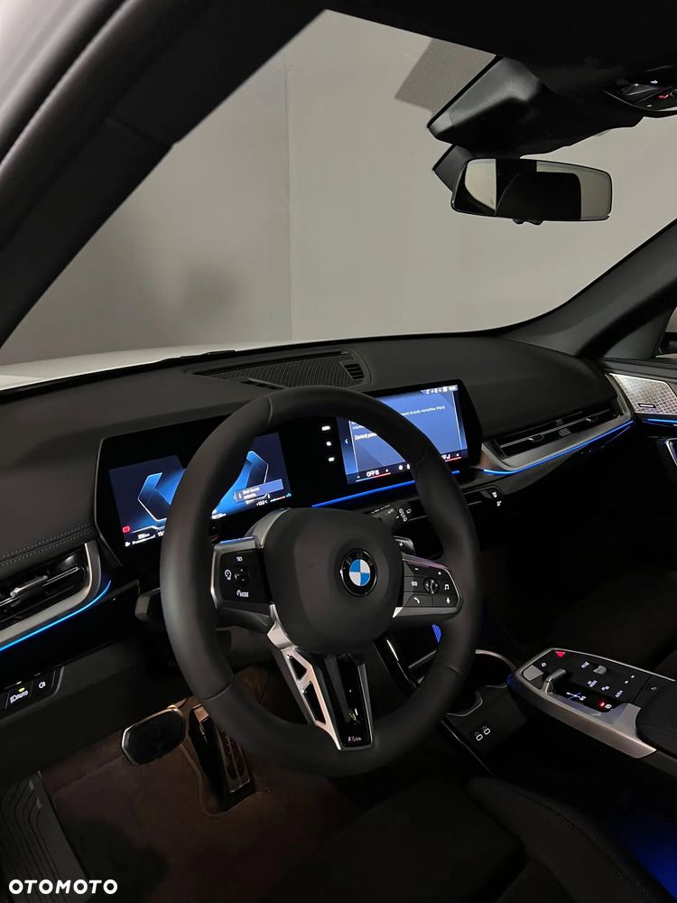 BMW X1 - 13