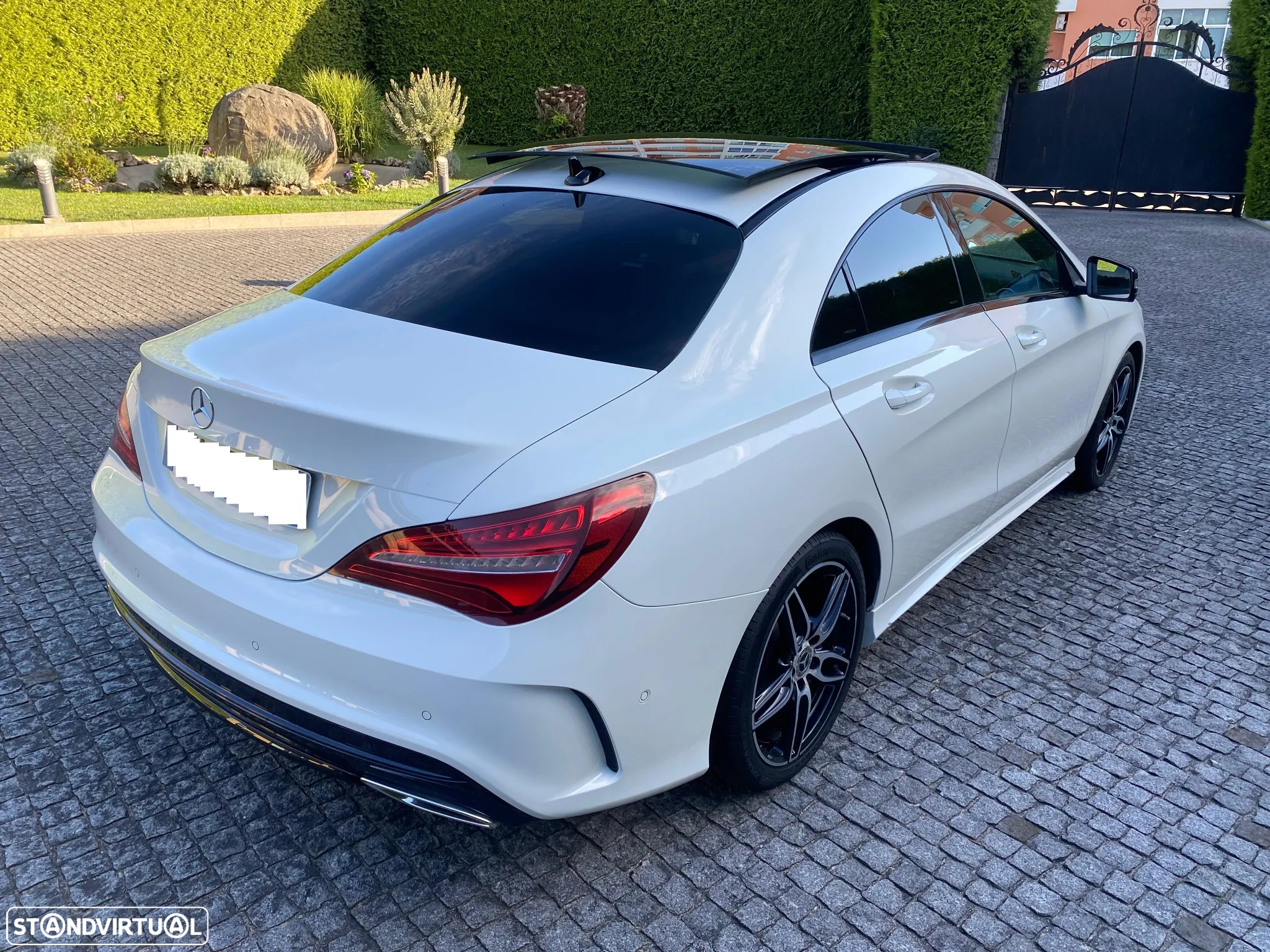 Mercedes-Benz CLA 180 d AMG Line - 25