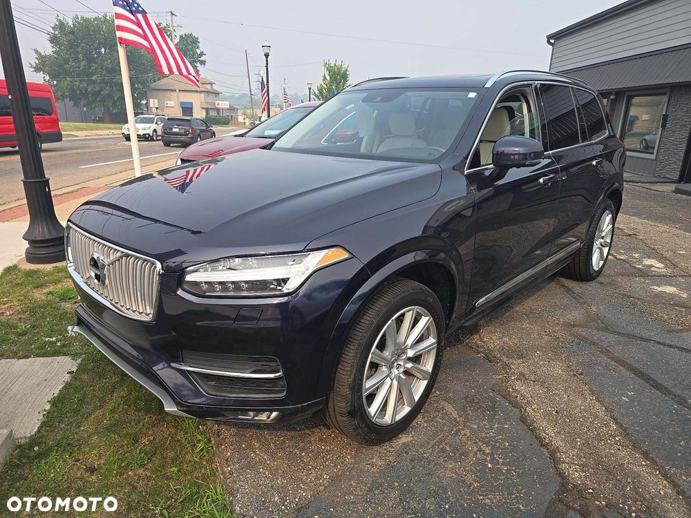 Volvo XC 90 - 2
