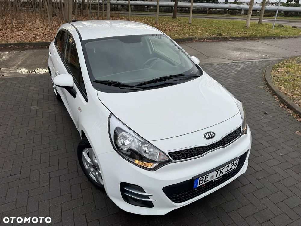 Kia Rio 1.2 Attract - 5