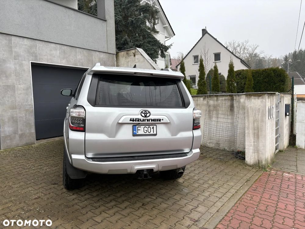 Toyota 4-Runner - 10