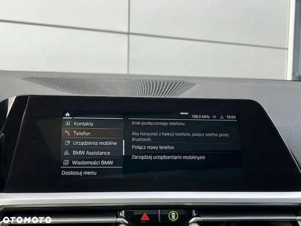 BMW Seria 3 318d Sport Line - 32