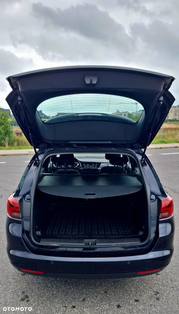 Opel Astra V 1.6 CDTI Dynamic S&S - 9
