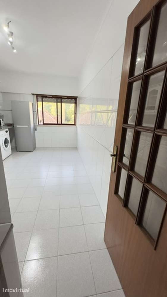 Apartamento T2 Duplex com 116m2, excelente layout ... - Grande imagem: 4/32