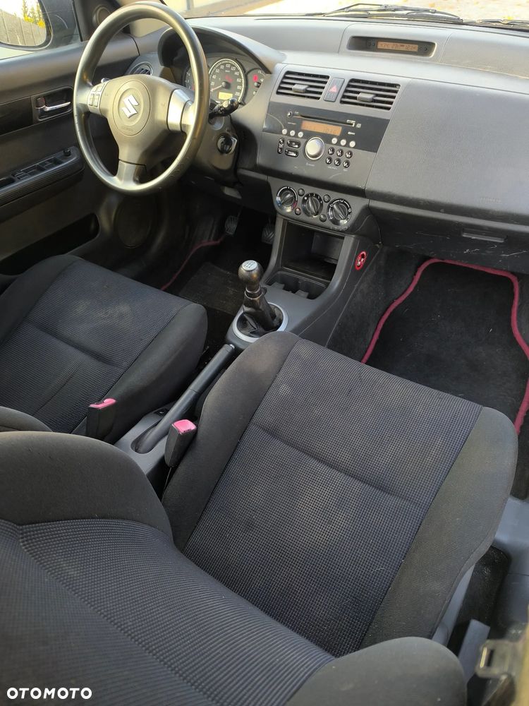 Suzuki Swift - 8