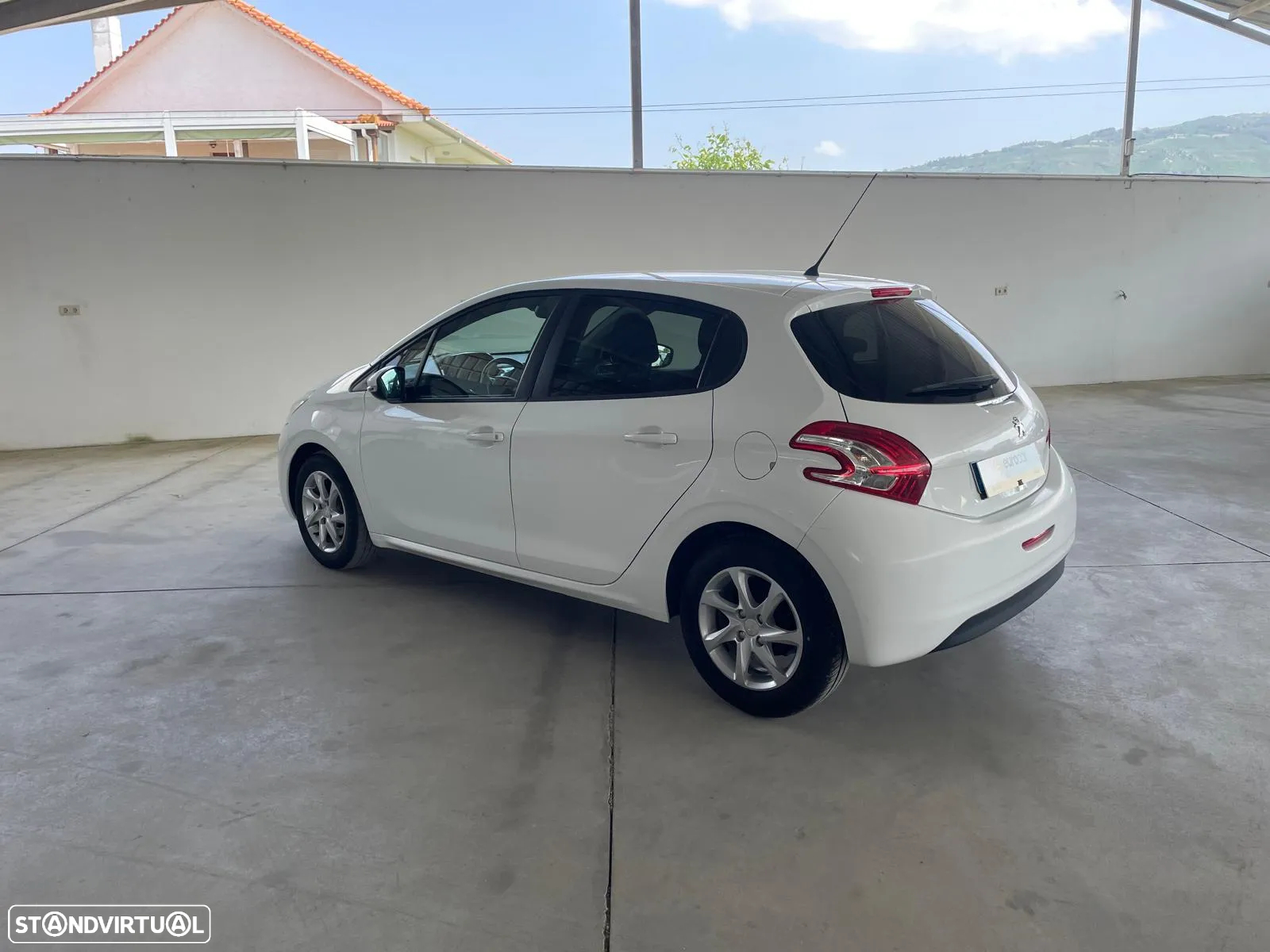Peugeot 208 1.4 HDi Access - 2