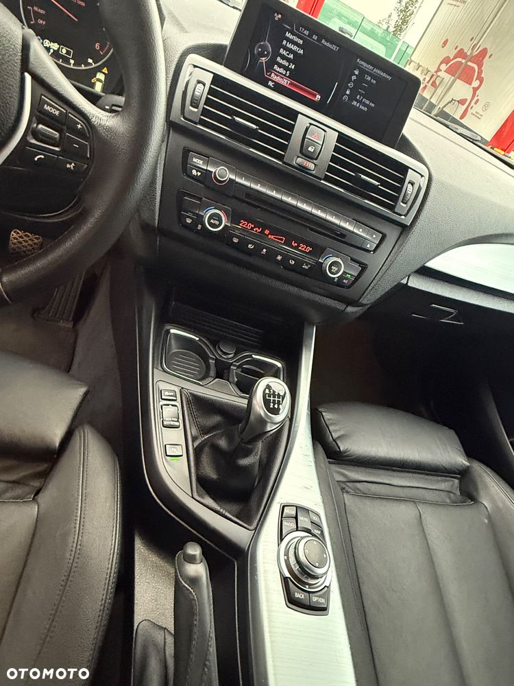 BMW Seria 1 120d xDrive - 23