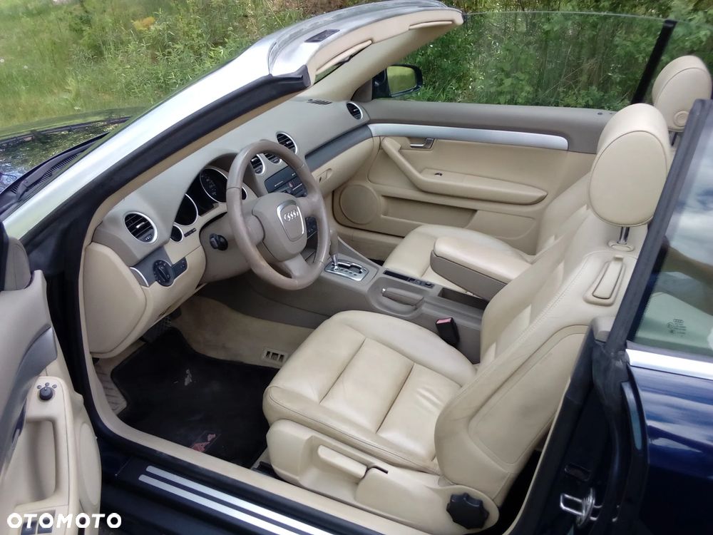 Audi A4 Cabrio 1.8 T multitronic - 10