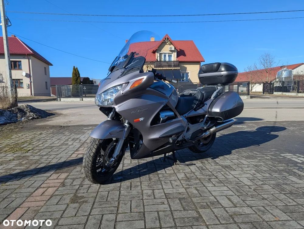 Honda ST - 1