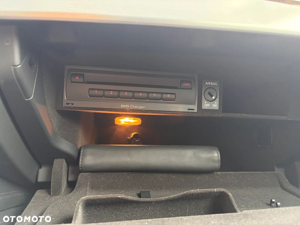 Audi A8 4.2 TDI DPF quattro tiptronic - 4