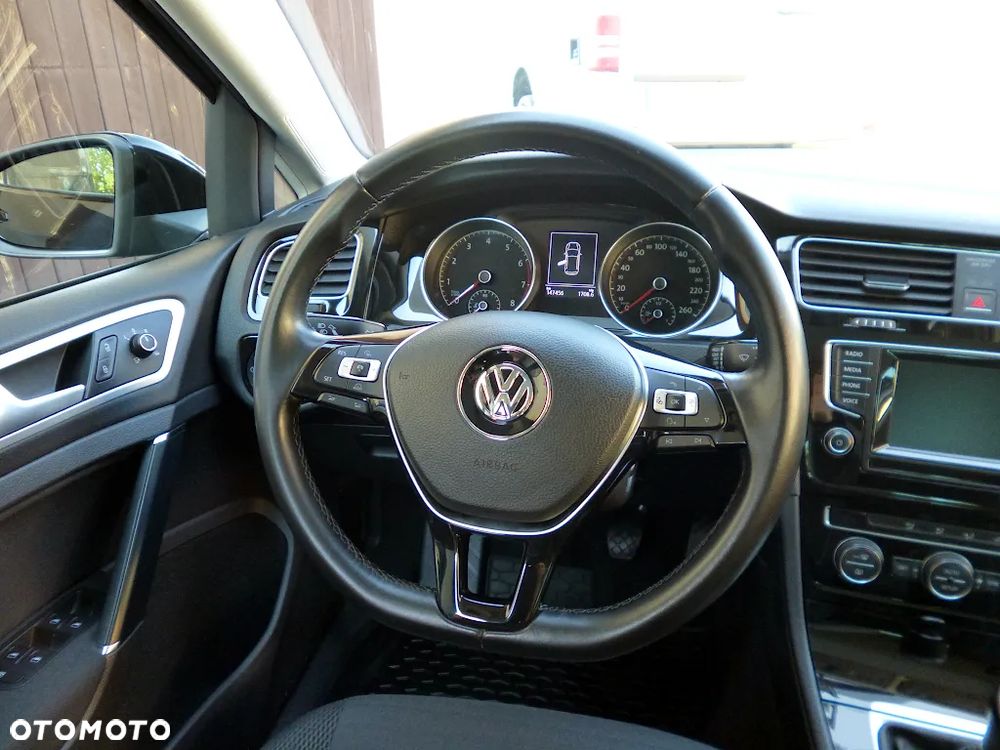 Volkswagen Golf 1.2 TSI BlueMotion Technology Cup - 10