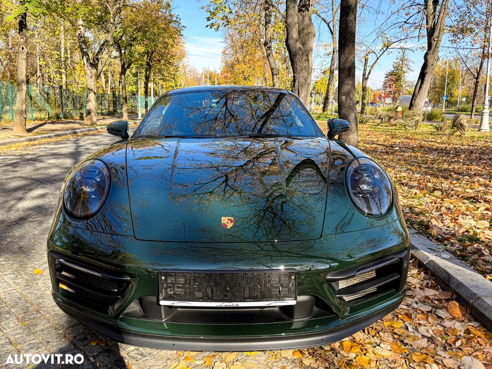 Porsche 911 Carrera 4 GTS PDK - 2