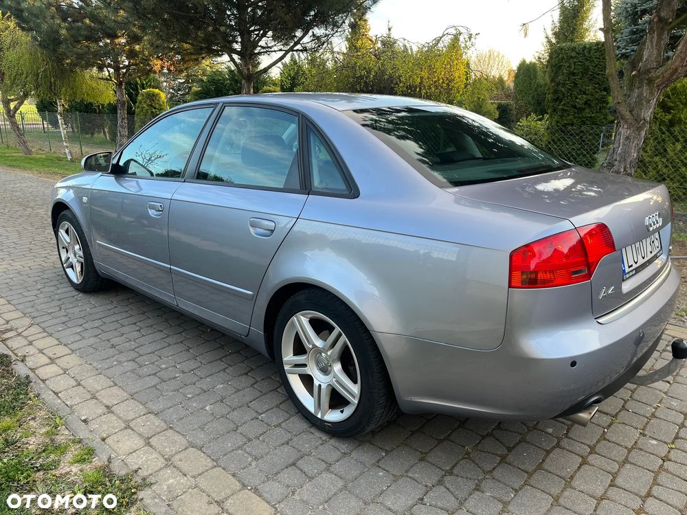 Audi A4 Limousine 1.8 T quattro - 5