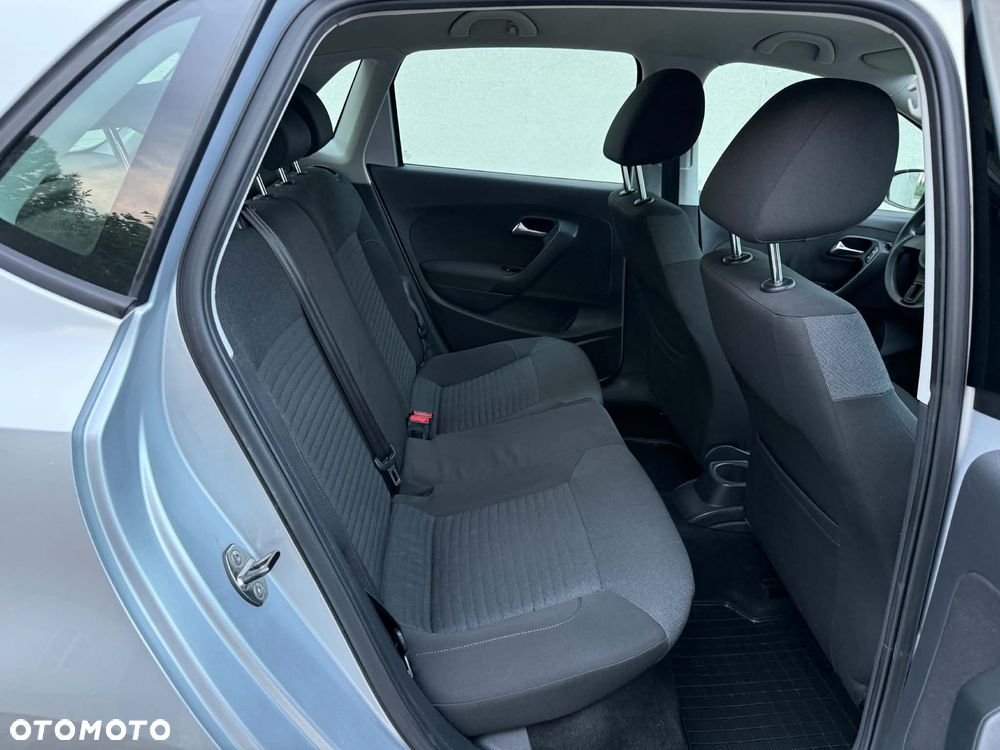 Volkswagen Polo 1.6 United - 22