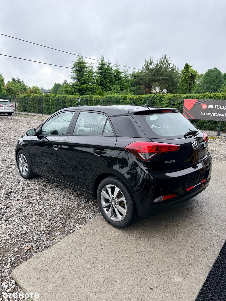 Hyundai i20 blue 1.2 Advantage - 5