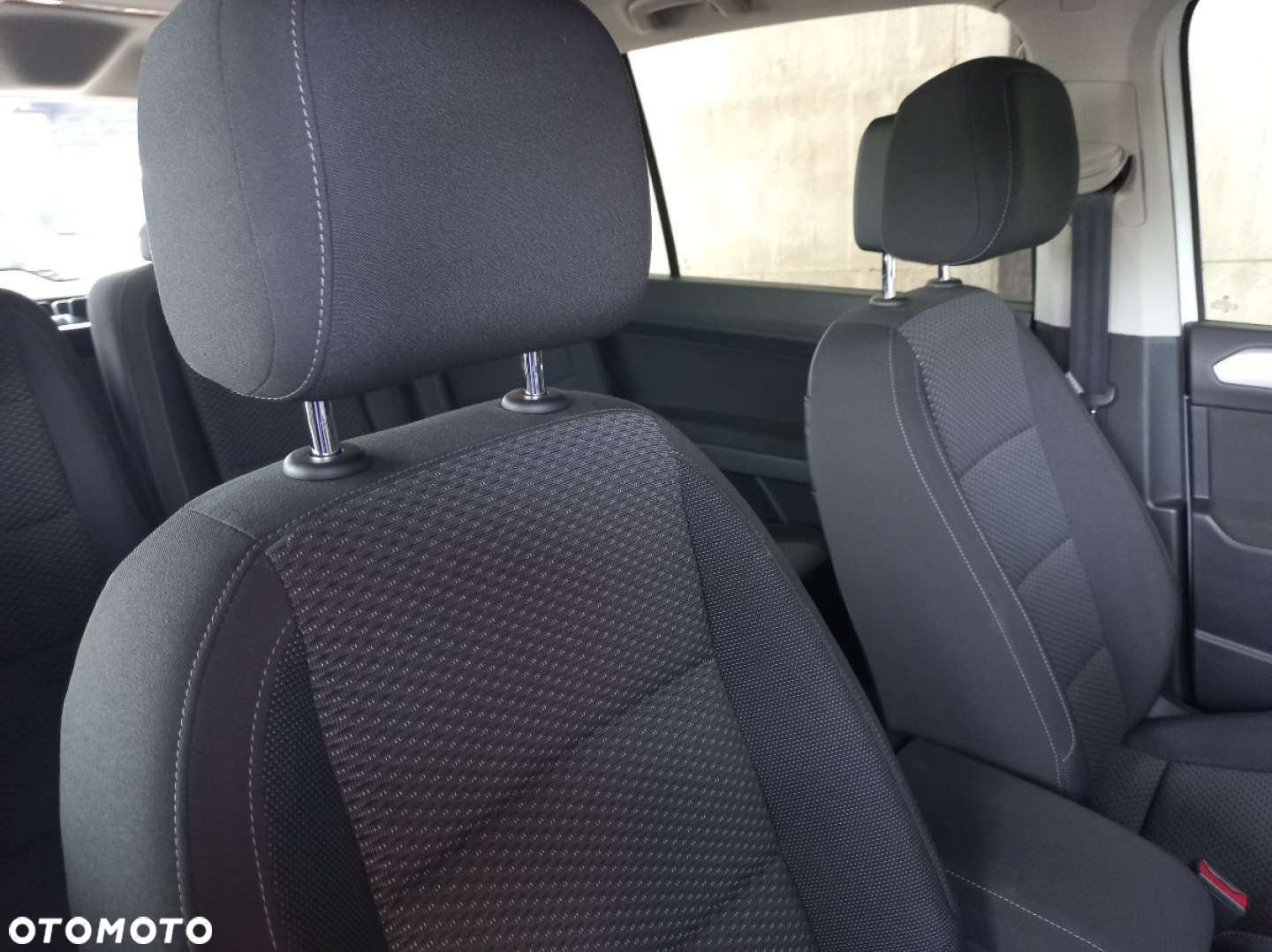 Volkswagen Touran - 17