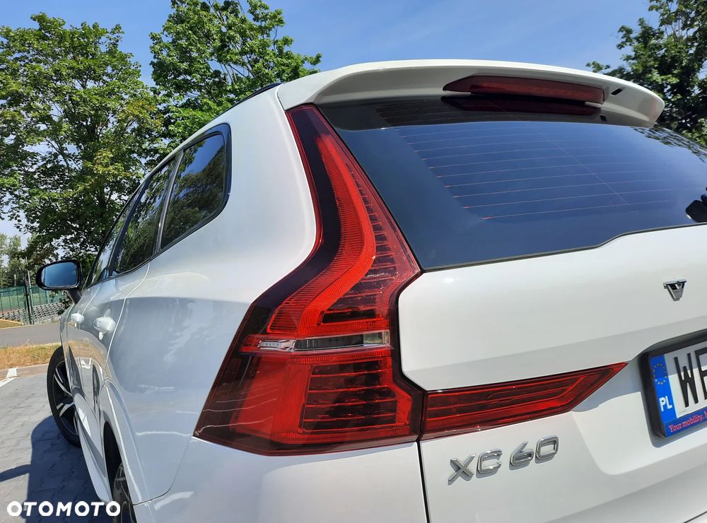 Volvo XC 60 B4 B R-Design - 14
