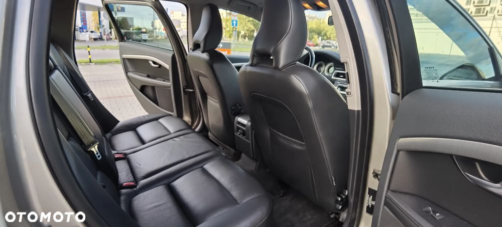 Volvo V70 1.6D DRIVe Momentum - 22