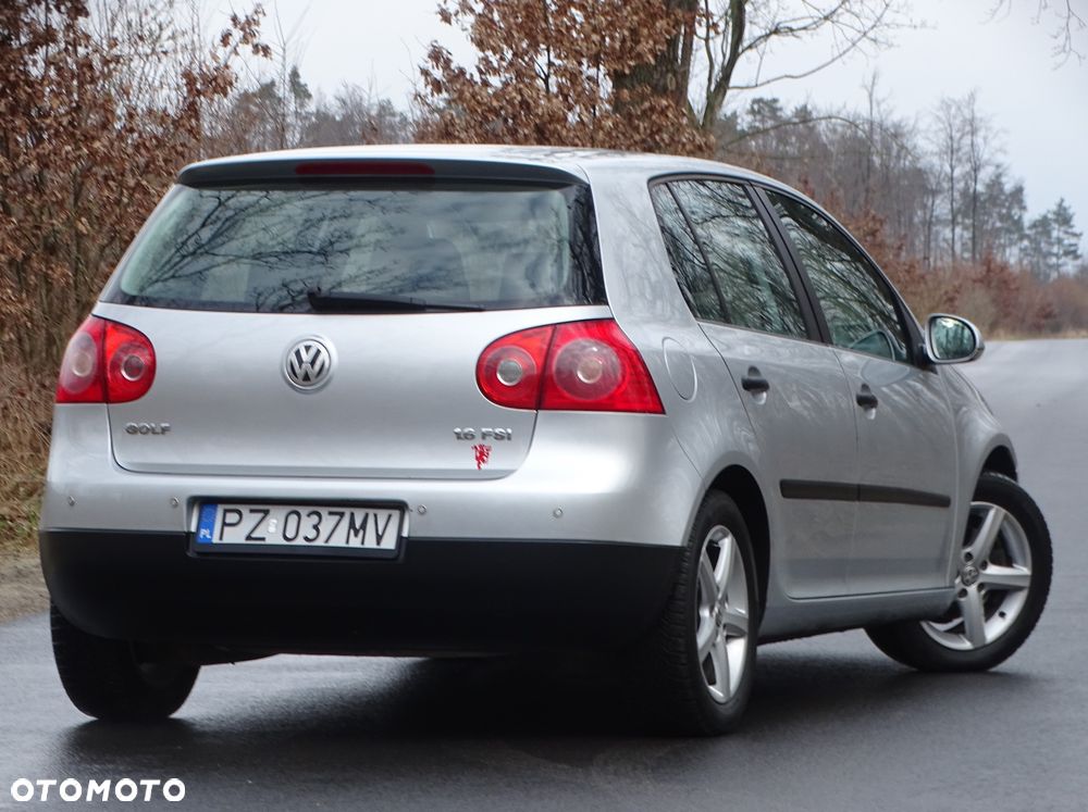 Volkswagen Golf - 4