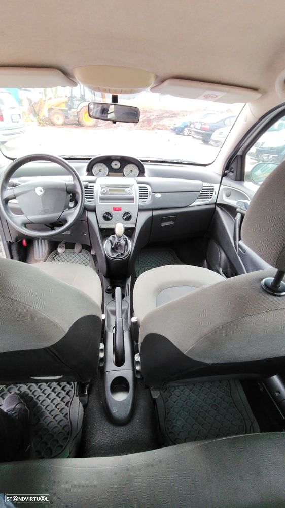 Lancia Ypsilon - 18