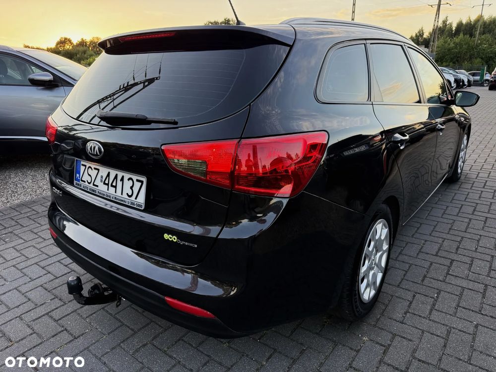 Kia Ceed 1.6 CRDi 128 Platinum Edition - 4