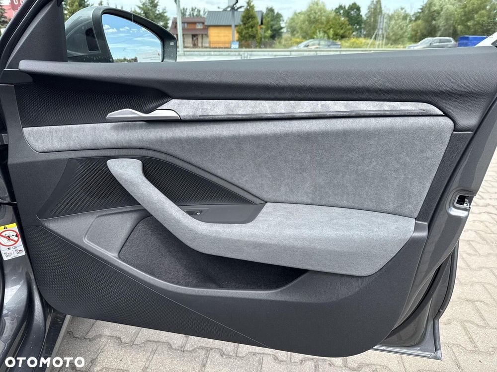 Skoda Superb 2.0 TSI Selection DSG - 20