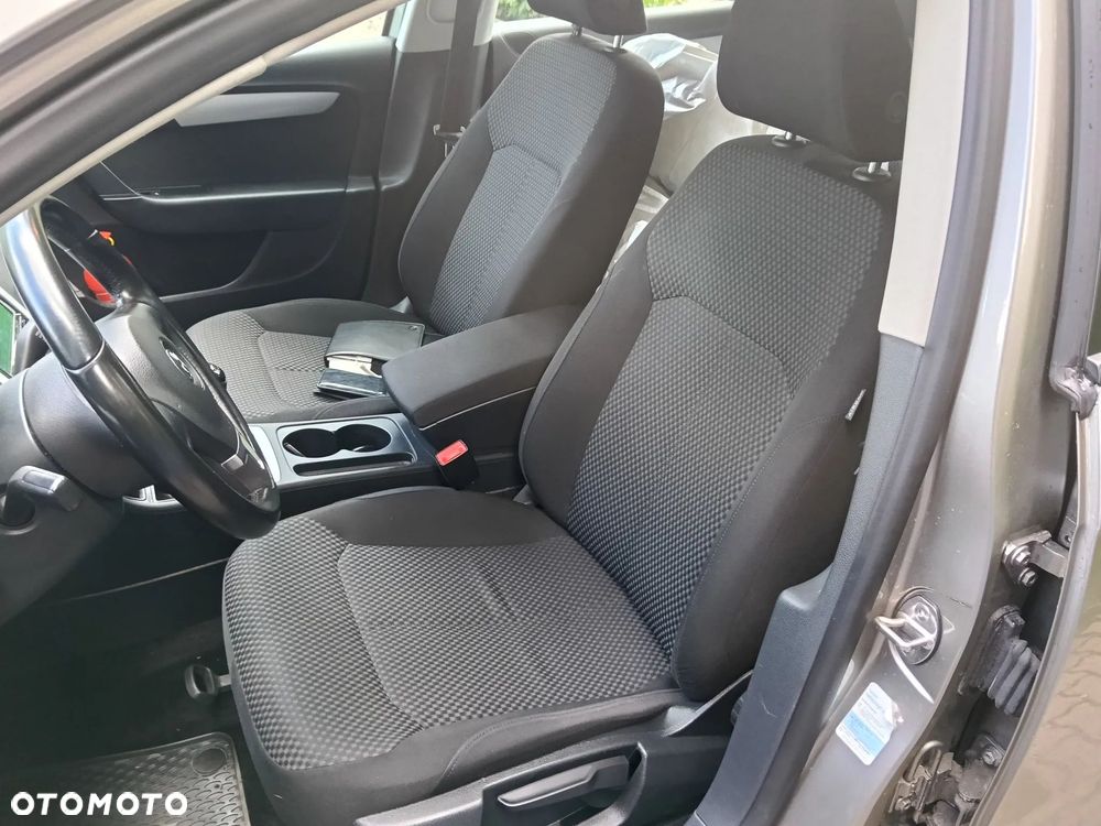 Volkswagen Passat 1.4 TSI Comfortline - 16