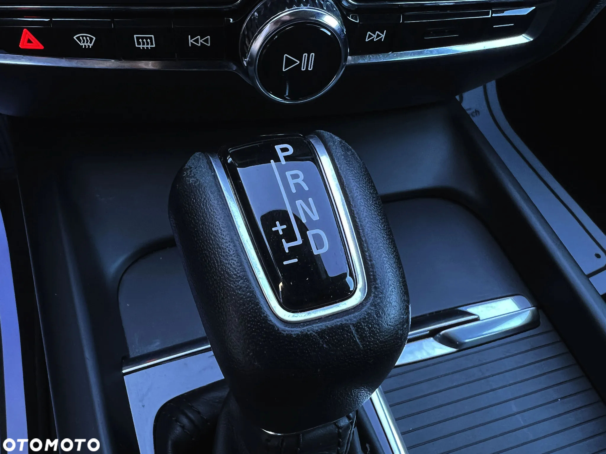 Volvo V60 D4 Momentum - 30