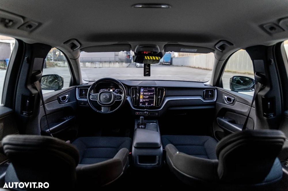 Volvo XC 60 B4 D AWD Ultimate Dark - 5