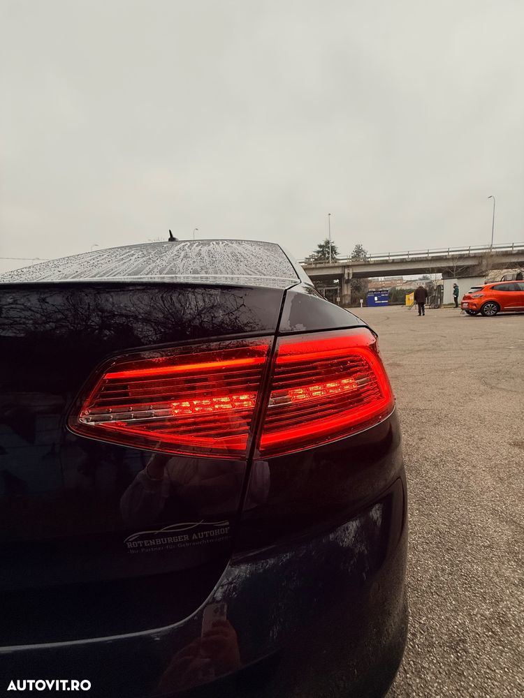 Volkswagen Passat 2.0 TDI DSG Highline - 11
