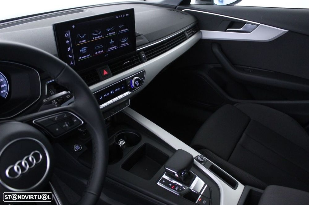 Audi A4 Avant 35 TDI S line S tronic - 35