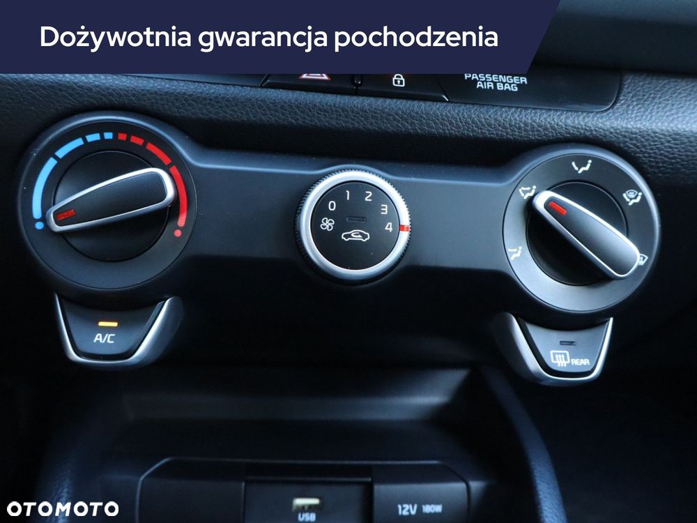 Kia Rio - 17