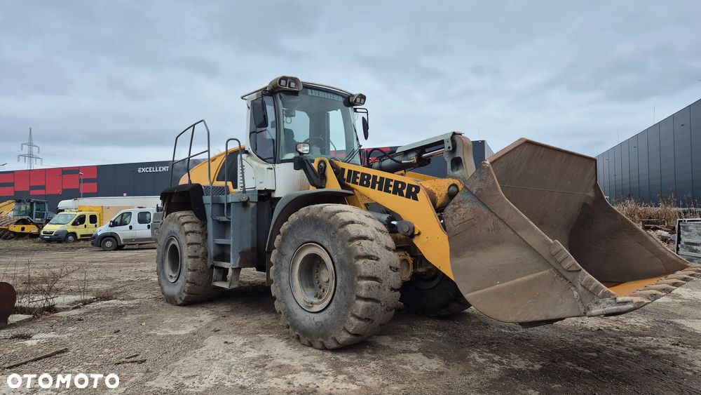 Liebherr L566 - 5