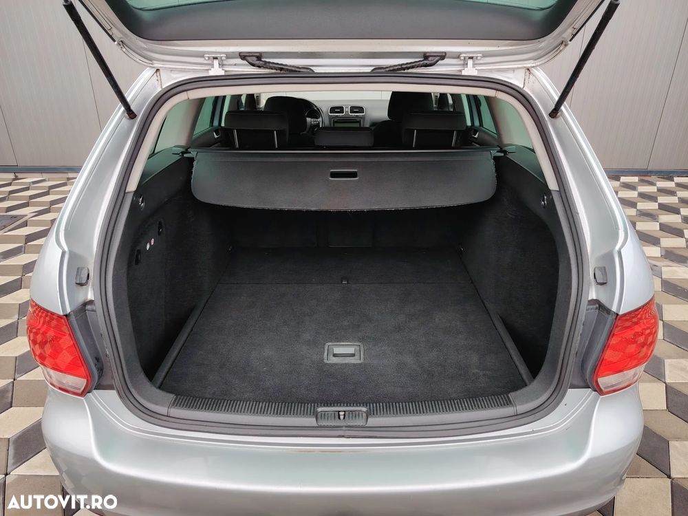 Volkswagen Golf - 14